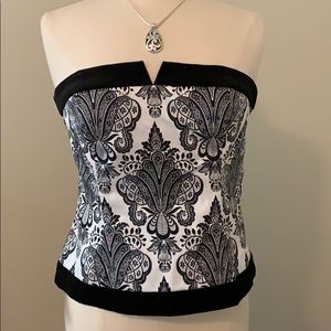 NWOT White House Black Market Top Sz 10